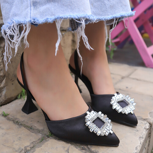 Kadın Siyah Saten Kare Taşlı Topuklu Ayakkabı - Thumbnail